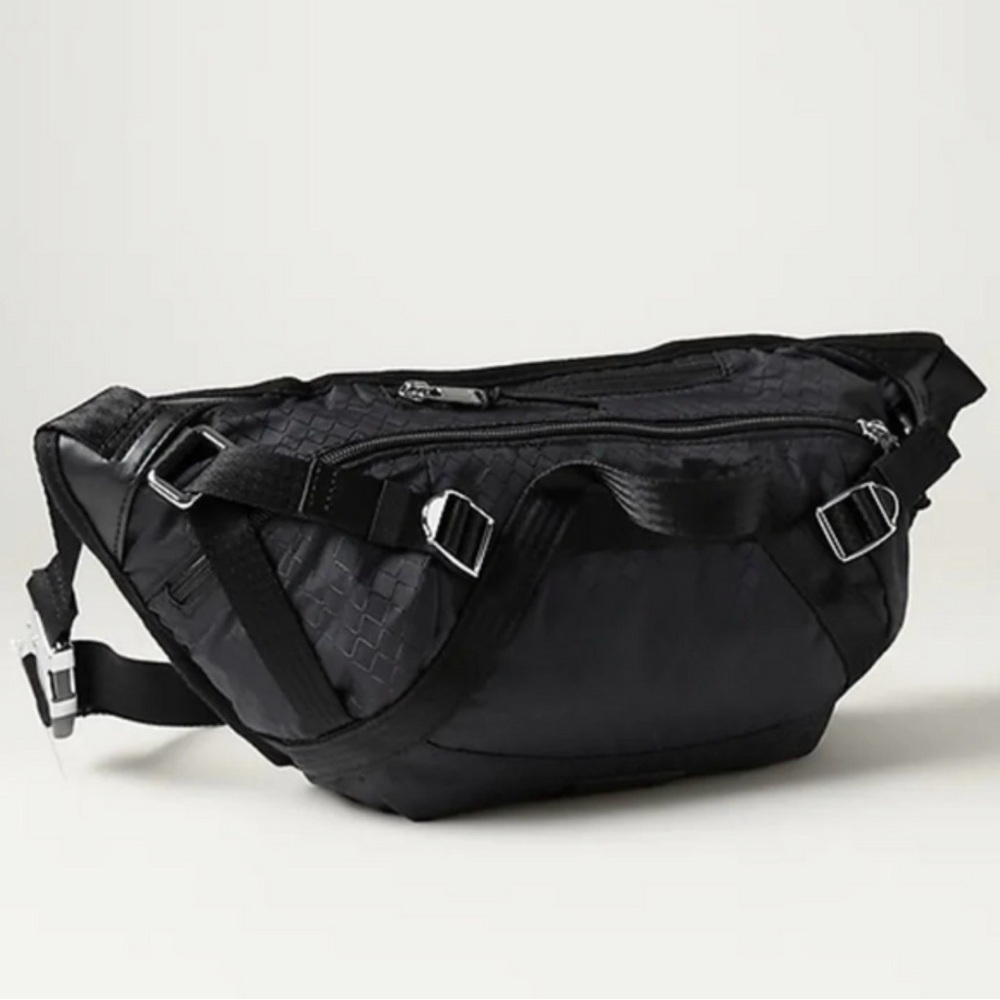 Athleta Black Belt Bag/Fanny Pack